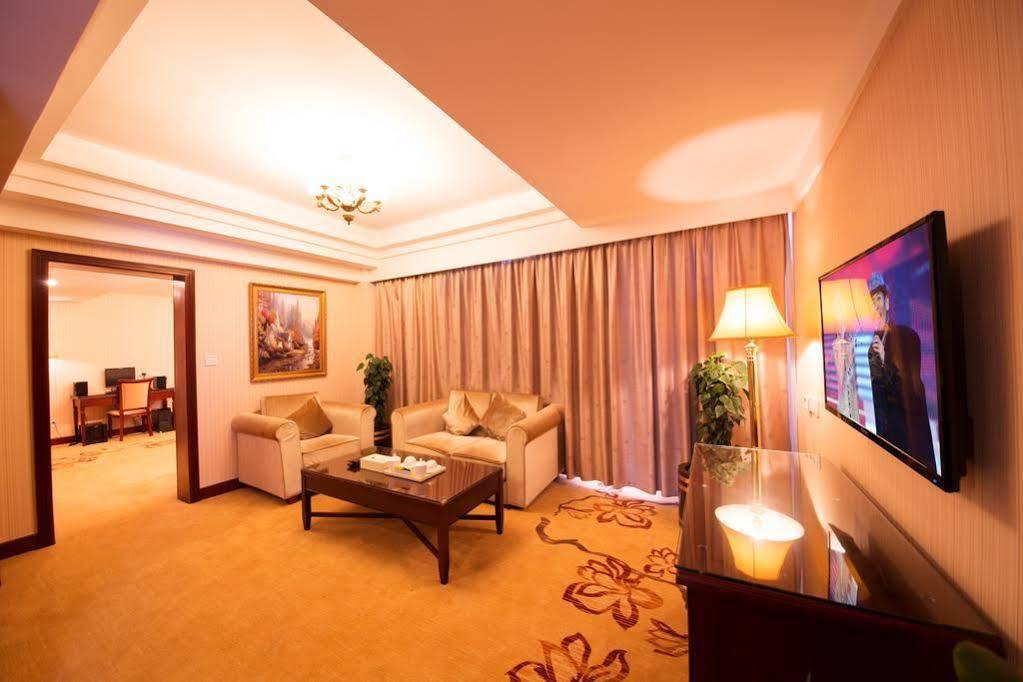 Vienna Hotel Guilin Branch Ngoại thất bức ảnh